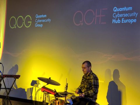 Künstlerische Darbietung bei der Stiftungseröffnung des „Quantum Cybersecurity Hub Europe Foundation“ 